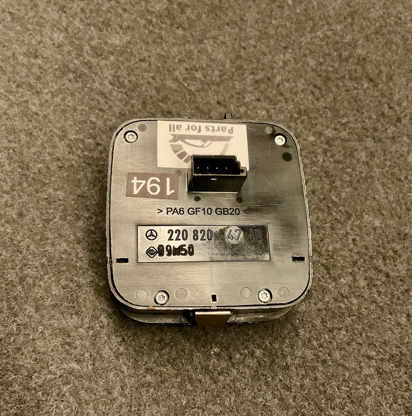 OEM Used Mercedes W220 S-class Left or right side Seat massage control switch A2208204710 #194
