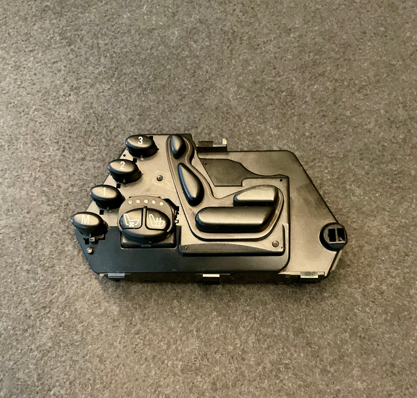 OEM Used Mercedes W221 S-class front left seat control module A2208211579 #129