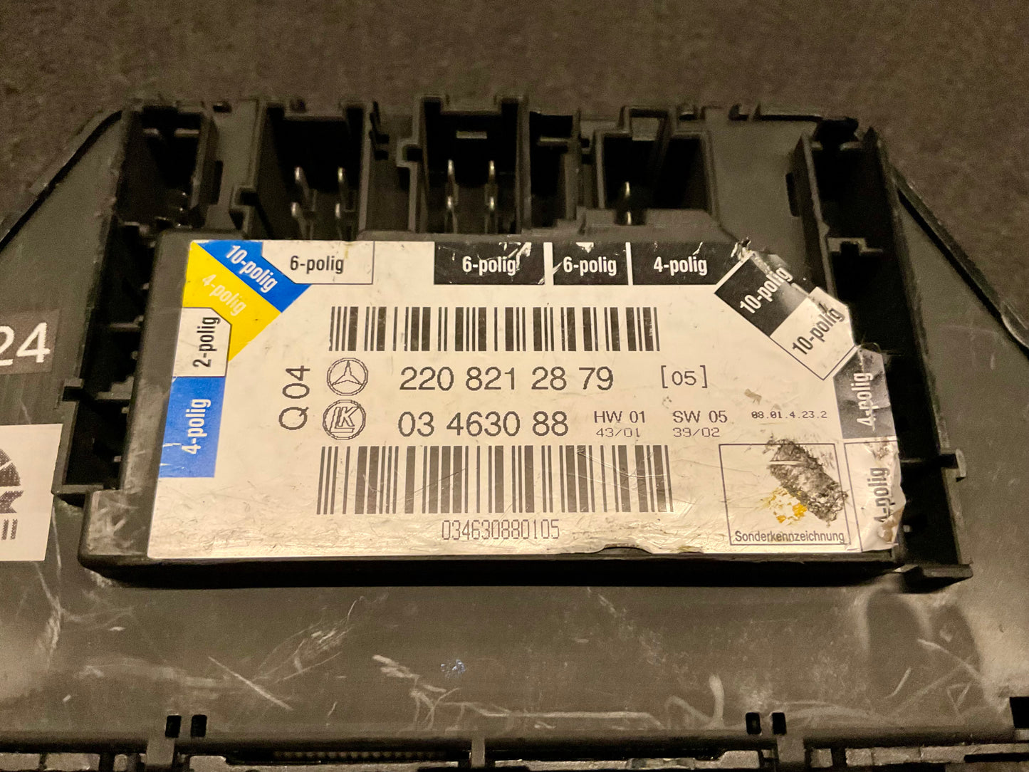 OEM Used Mercedes W220 S-class rear right side seat control module A2208212879 #124