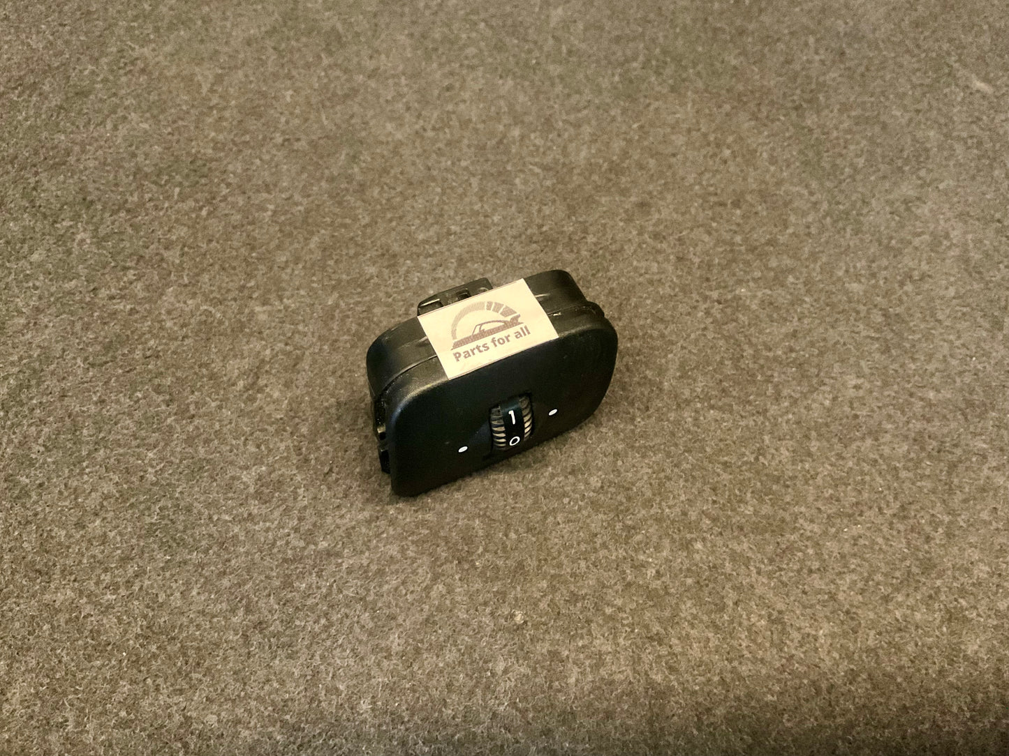 OEM Used Mercedes W2207c215/R230 Lumbar support switch A2208000878 #78