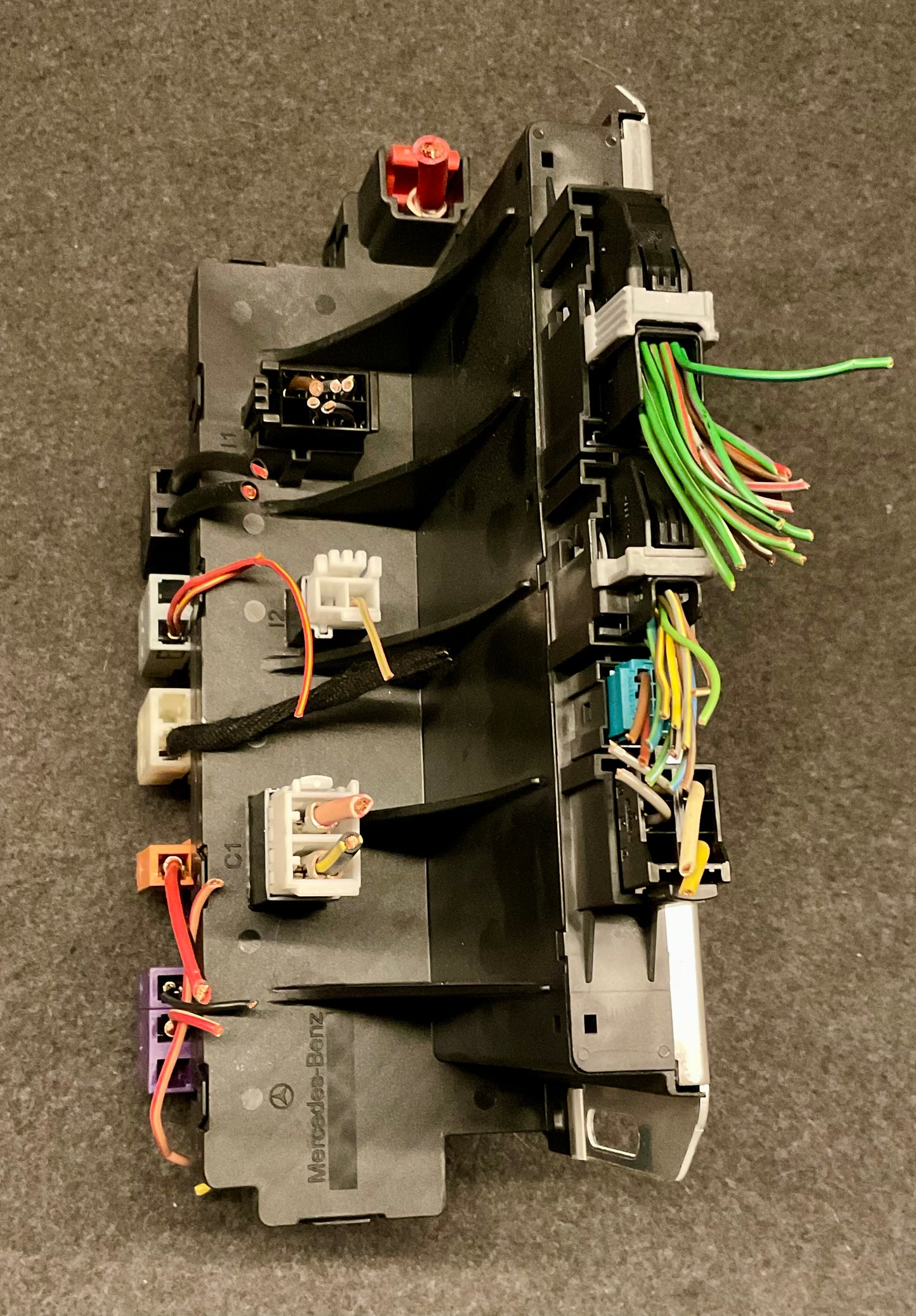 OEM Used Mercedes S/CL-class W220/C215 SAM module/fuse box A0325458232 #61