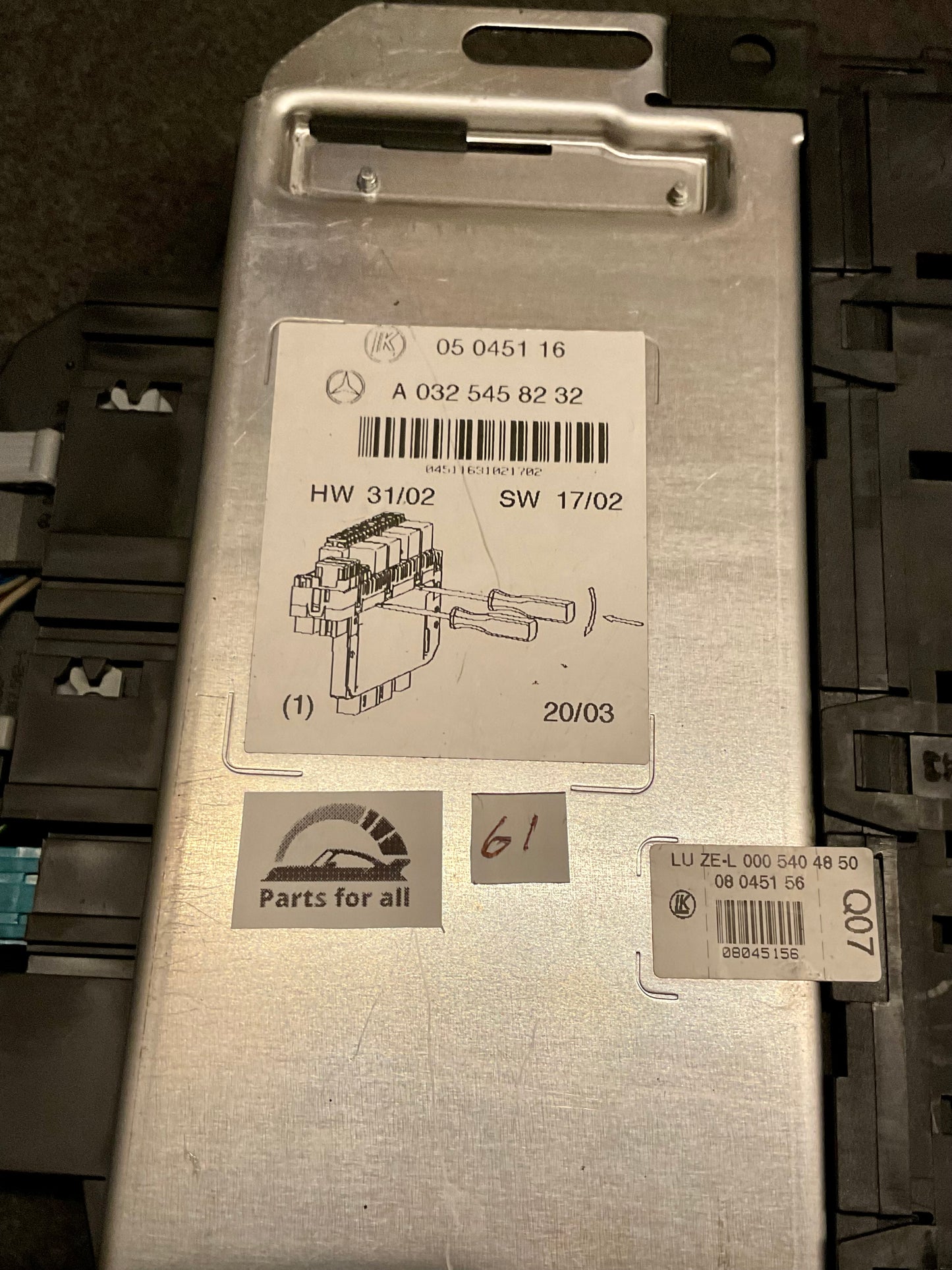 OEM Used Mercedes S/CL-class W220/C215 SAM module/fuse box A0325458232 #61