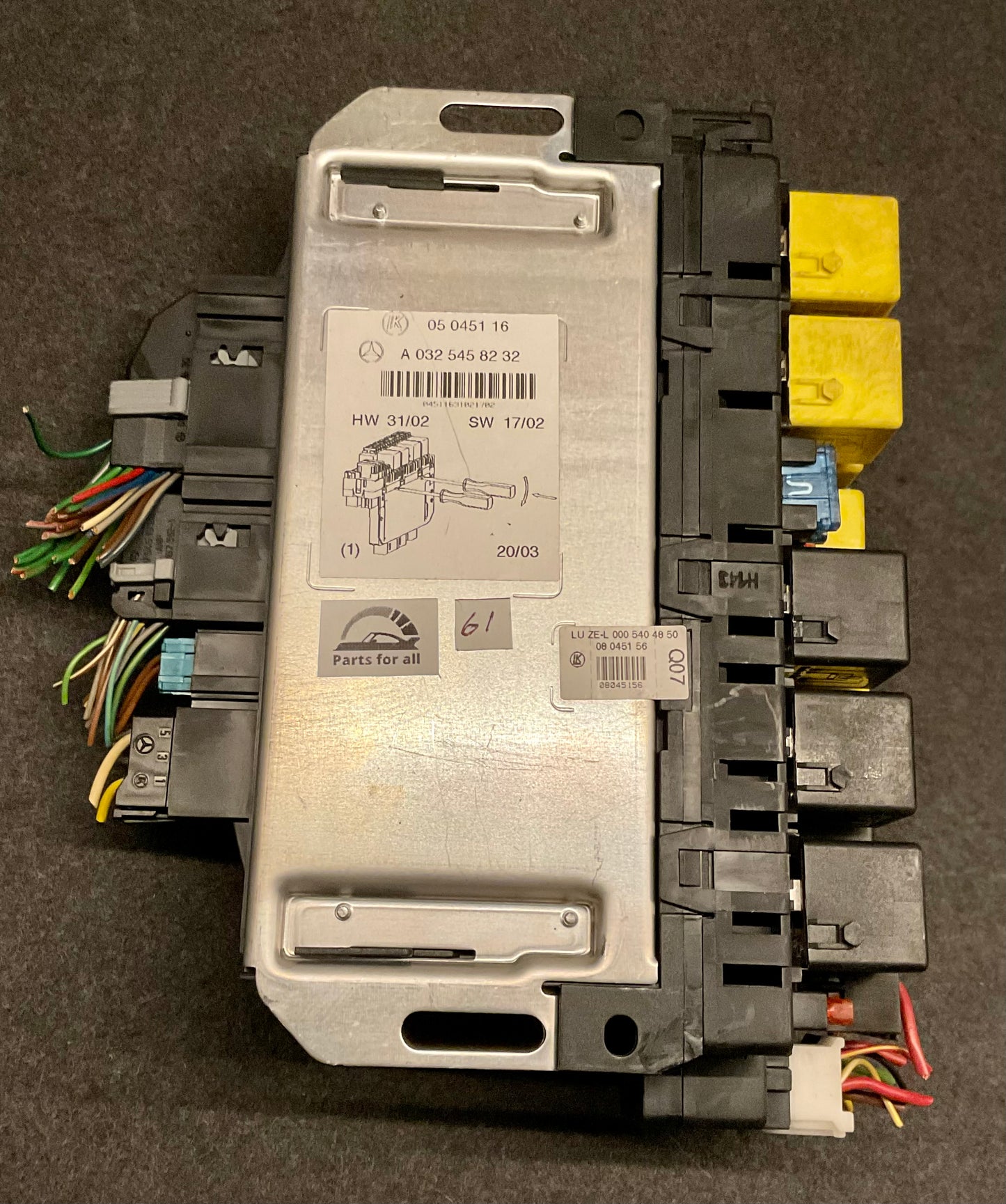 OEM Used Mercedes S/CL-class W220/C215 SAM module/fuse box A0325458232 #61