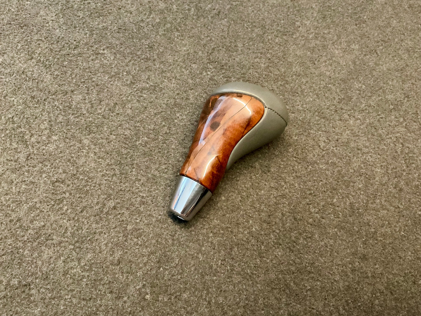 OEM Used Mercedes W220 S-class gear shifter/selector Wood with grey leather #262
