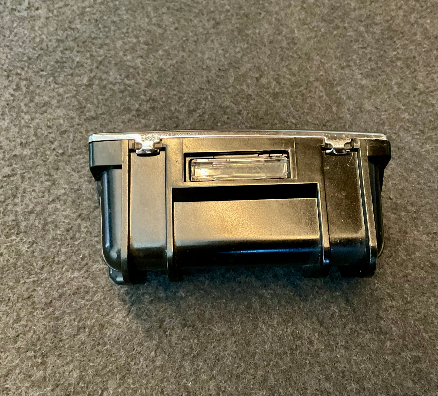 OEM Used Mercedes S/CL-class W221/C216 senter console ashtray A2218130004 #134