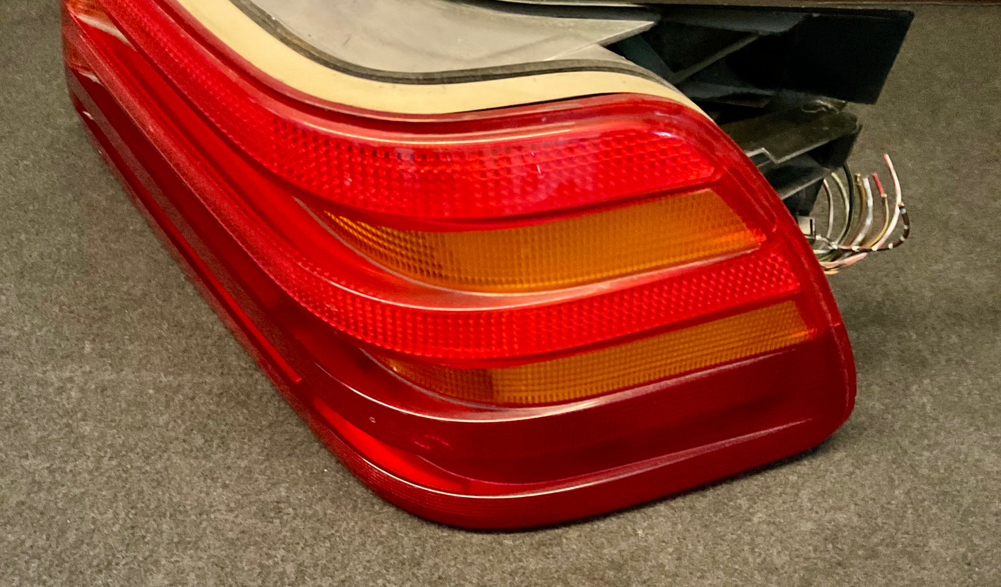 OEM Used Mercedes CL-class C140 pre-facelift Right side taillight A1408202064 #108