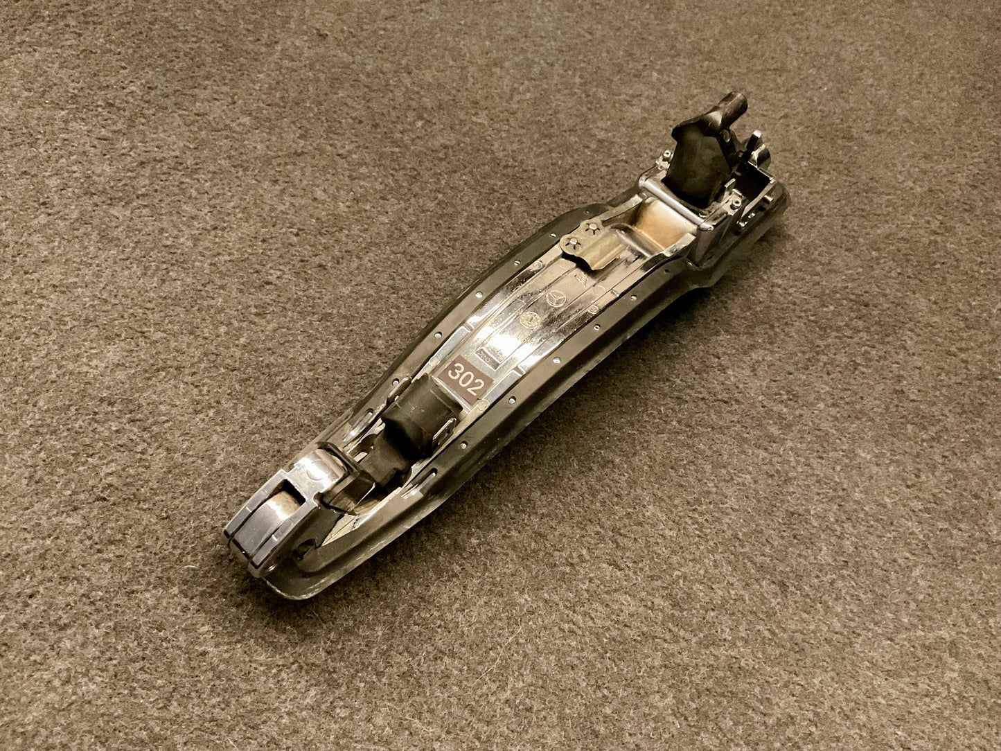OEM Used Mercedes W140/C140 Front Left Exterior Door handle S320 S500 S600/CL600 #302