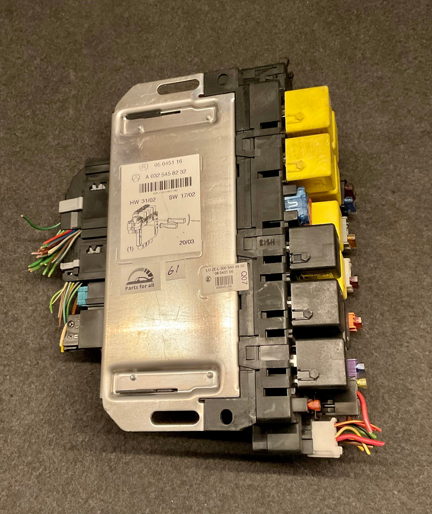 OEM Used Mercedes S/CL-class W220/C215 SAM module/fuse box A0325458232 #61