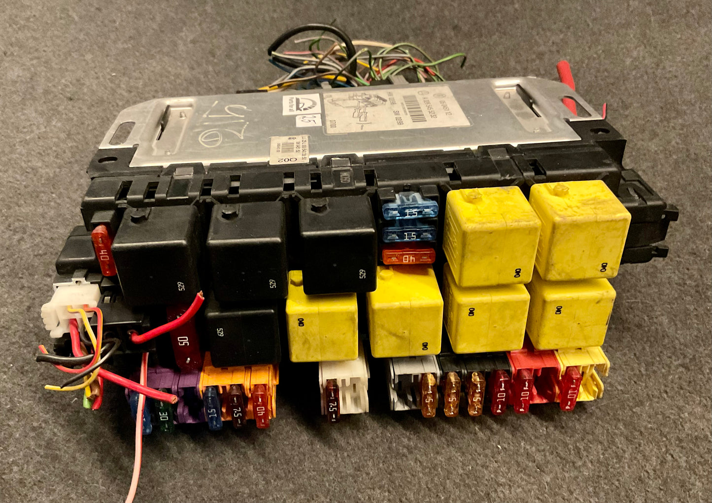 OEM Used Mercedes S-class W220 SAM module fuse relay A0265455232