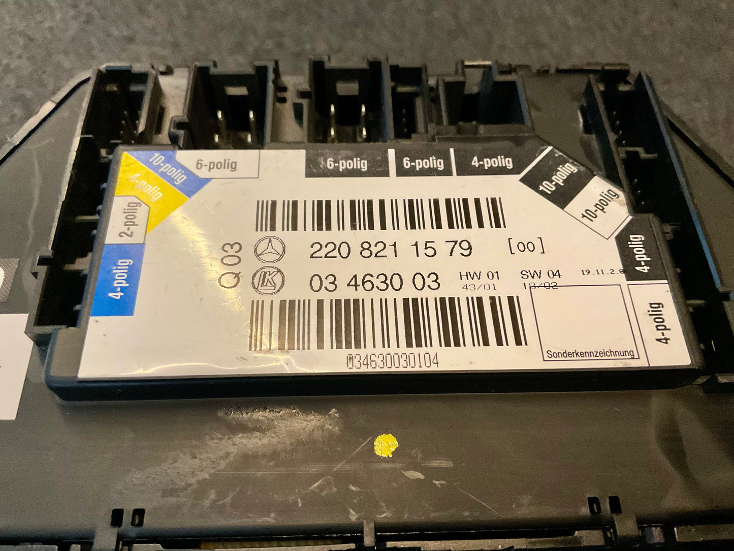 OEM Used Mercedes W221 S-class front left seat control module A2208211579 #129