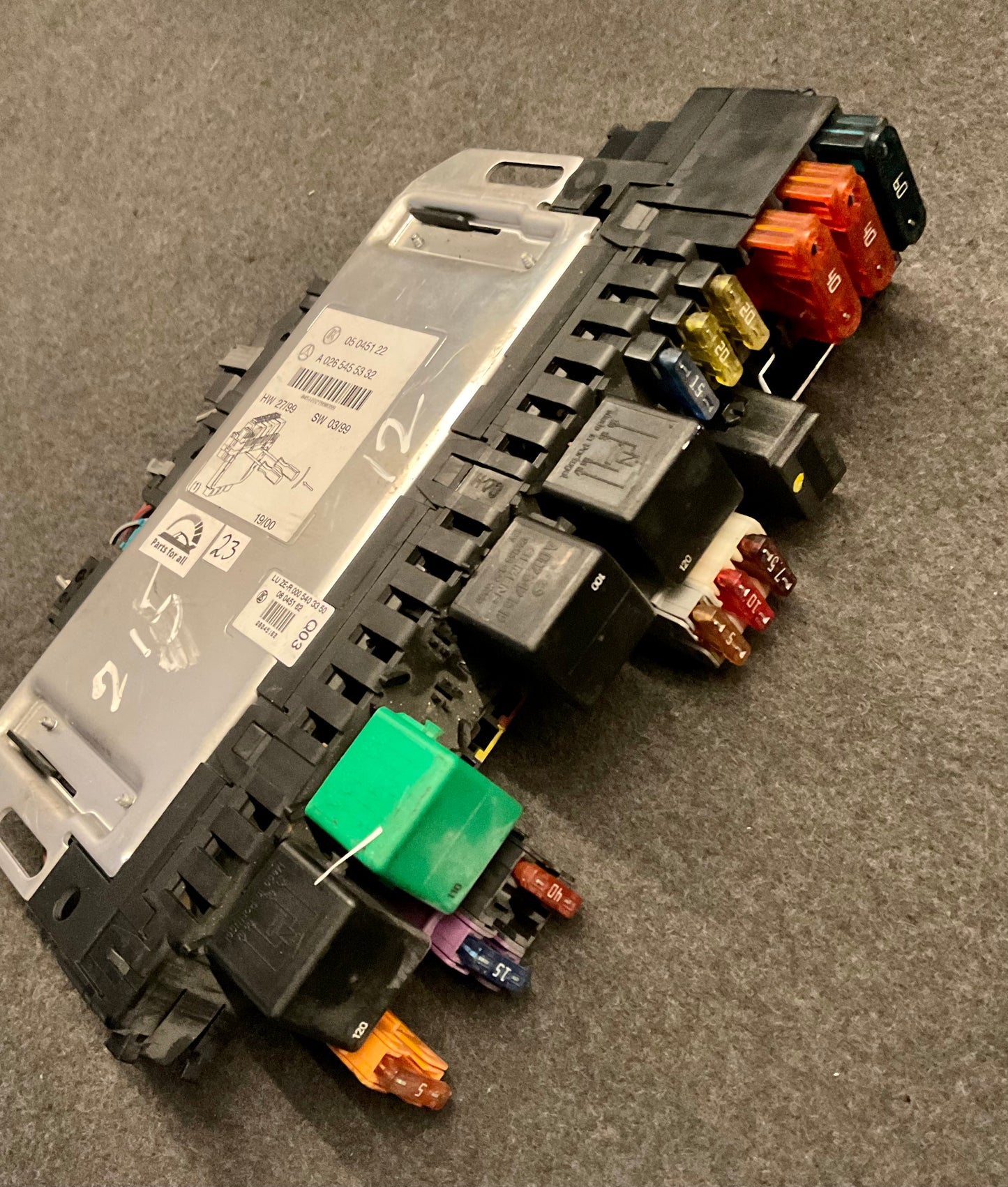 OEM Used Mercedes S/CL-class C215/W220 Front right SAM relay A0265455332