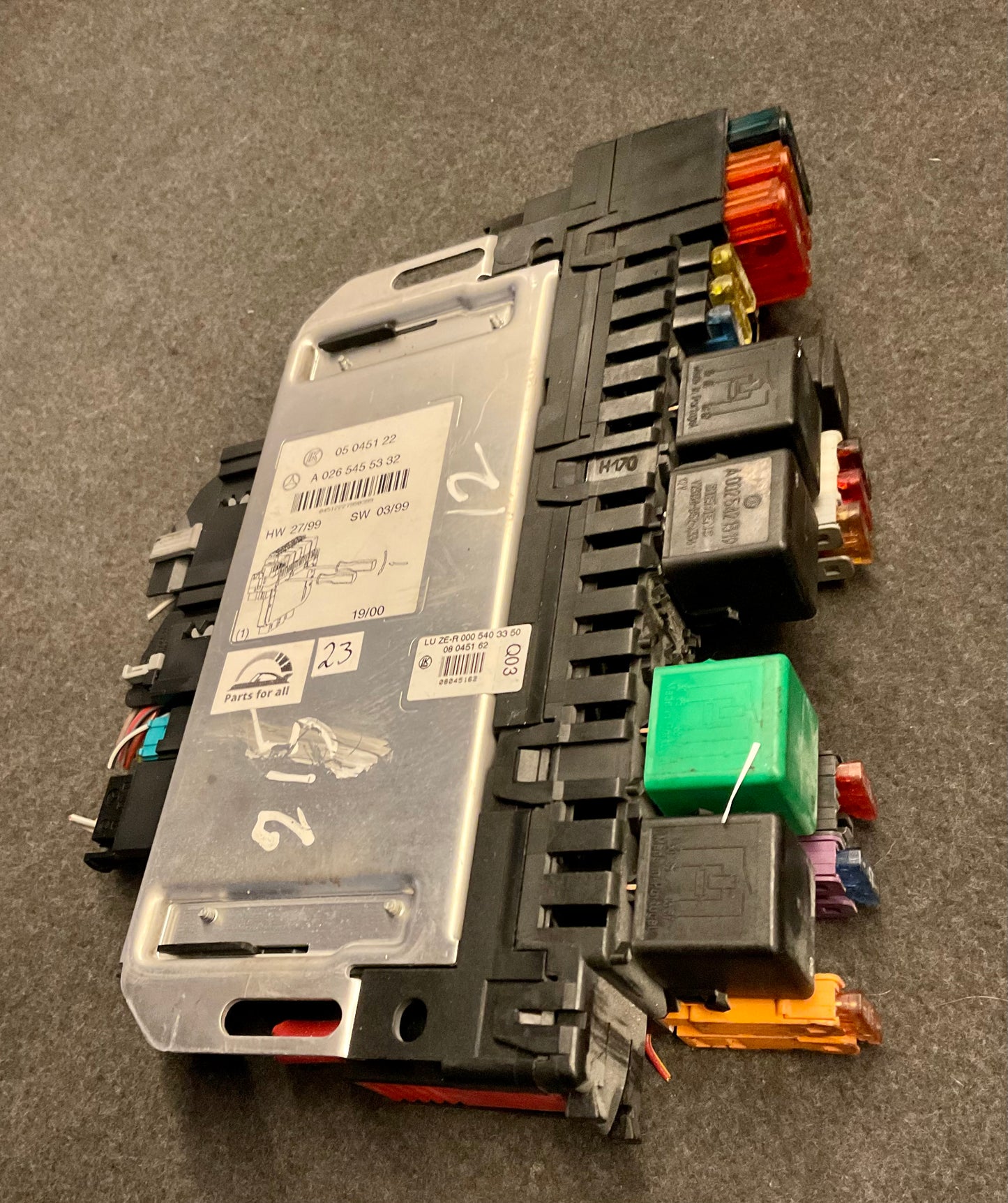 OEM Used Mercedes S/CL-class C215/W220 Front right SAM relay A0265455332