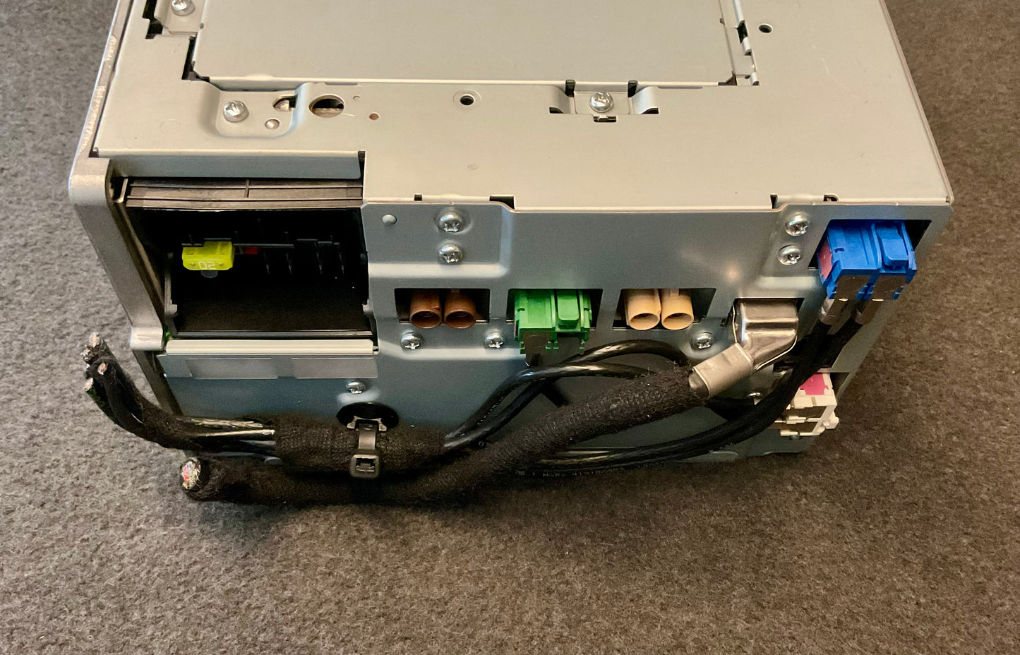 OEM Used Mercedes W212 E-class command unit/CD changer A2129008604 #135