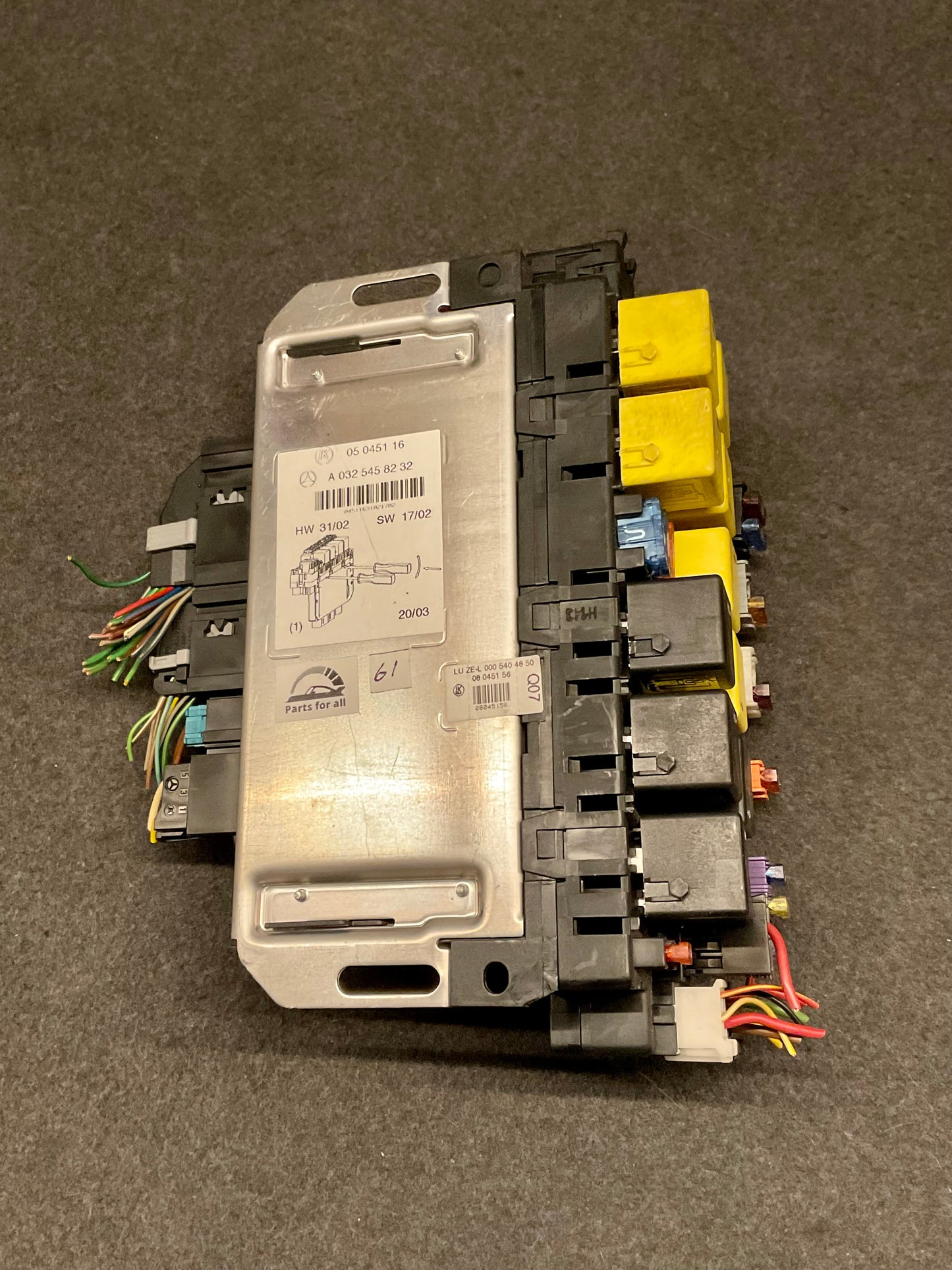 OEM Used Mercedes S/CL-class W220/C215 SAM module/fuse box A0325458232 #61