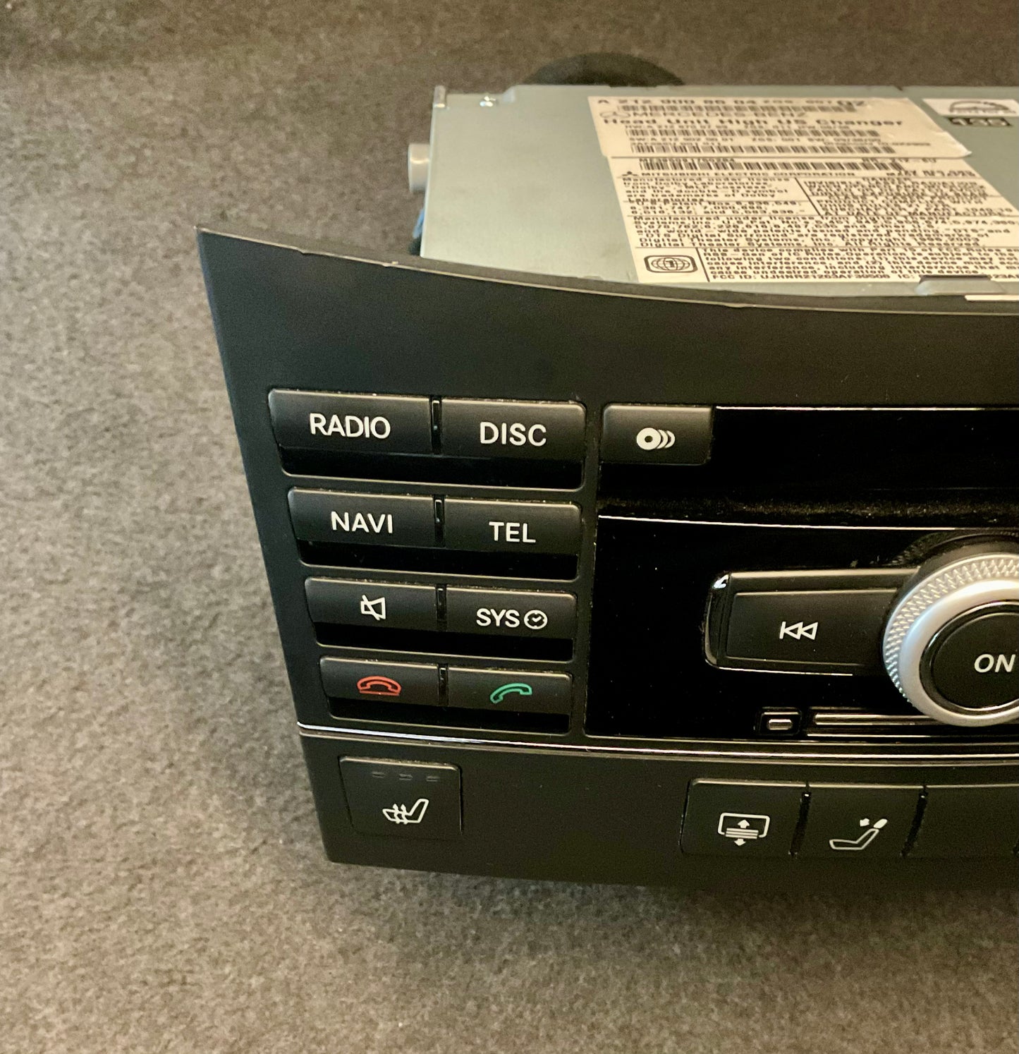 OEM Used Mercedes W212 E-class command unit/CD changer A2129008604 #135