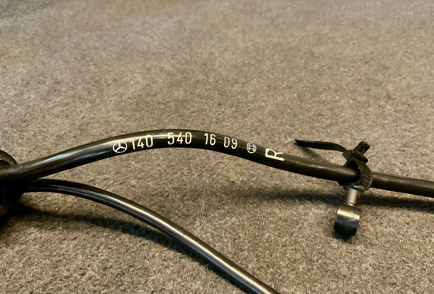 OEM Used Mercedes W140/C140 front right ABS sensor A1405401609 #76