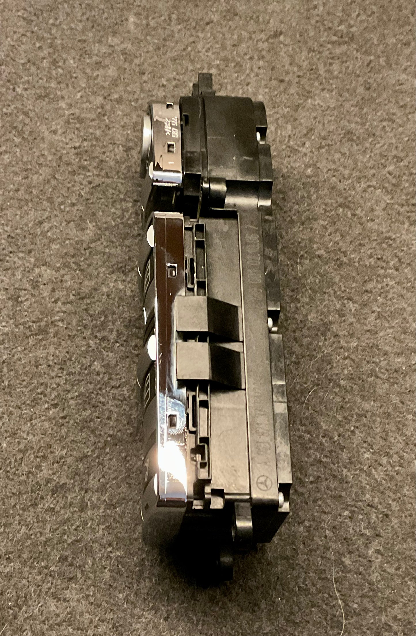 OEM Used Mercedes W221 S-class facelift window regulator control unit #95