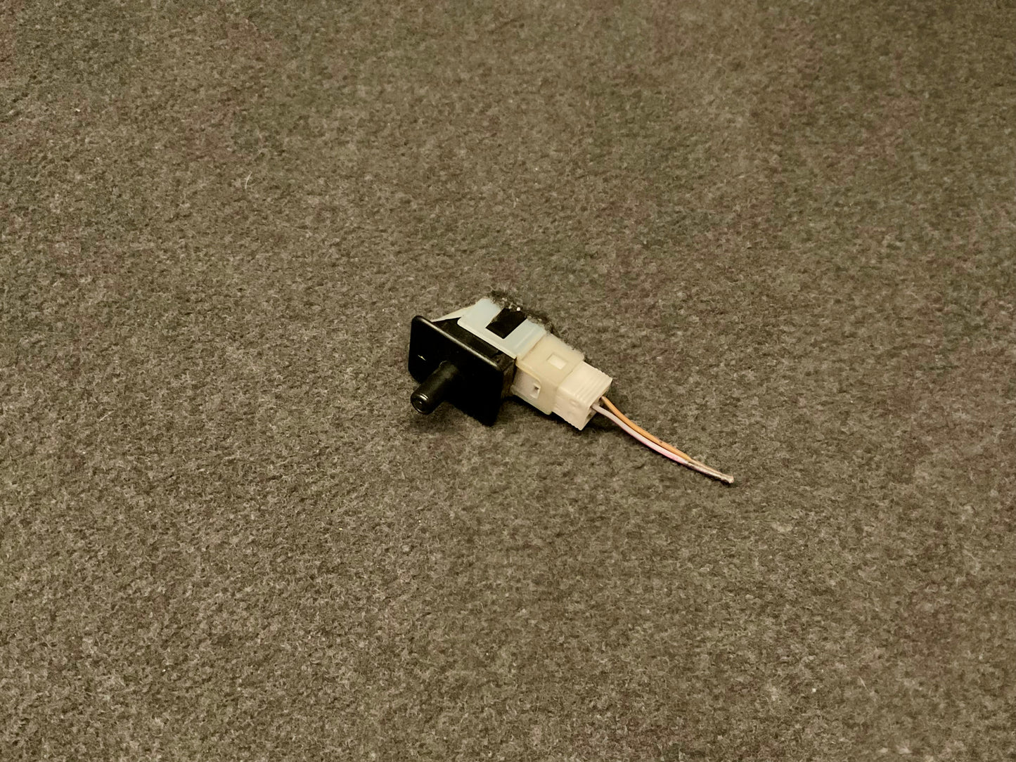 OEM Used Mercedes W220 S-class door light switch A2028209410