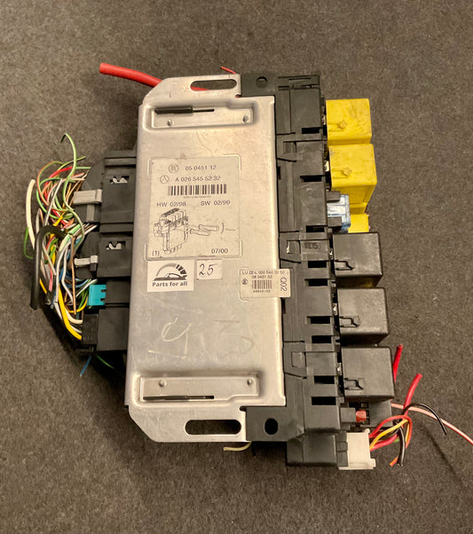 OEM Used Mercedes S-class W220 SAM module fuse relay A0265455232