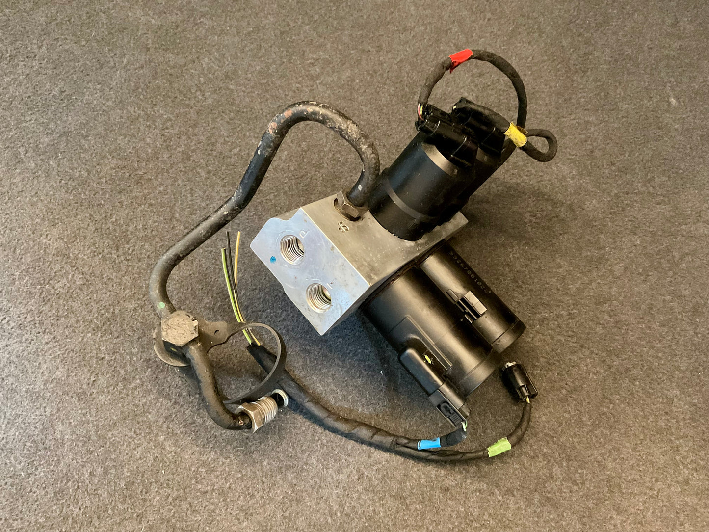 OEM Used Mercedes W220 S-class/C215 CL-class ABS hydraulic suspension valve block A2209970036 #227