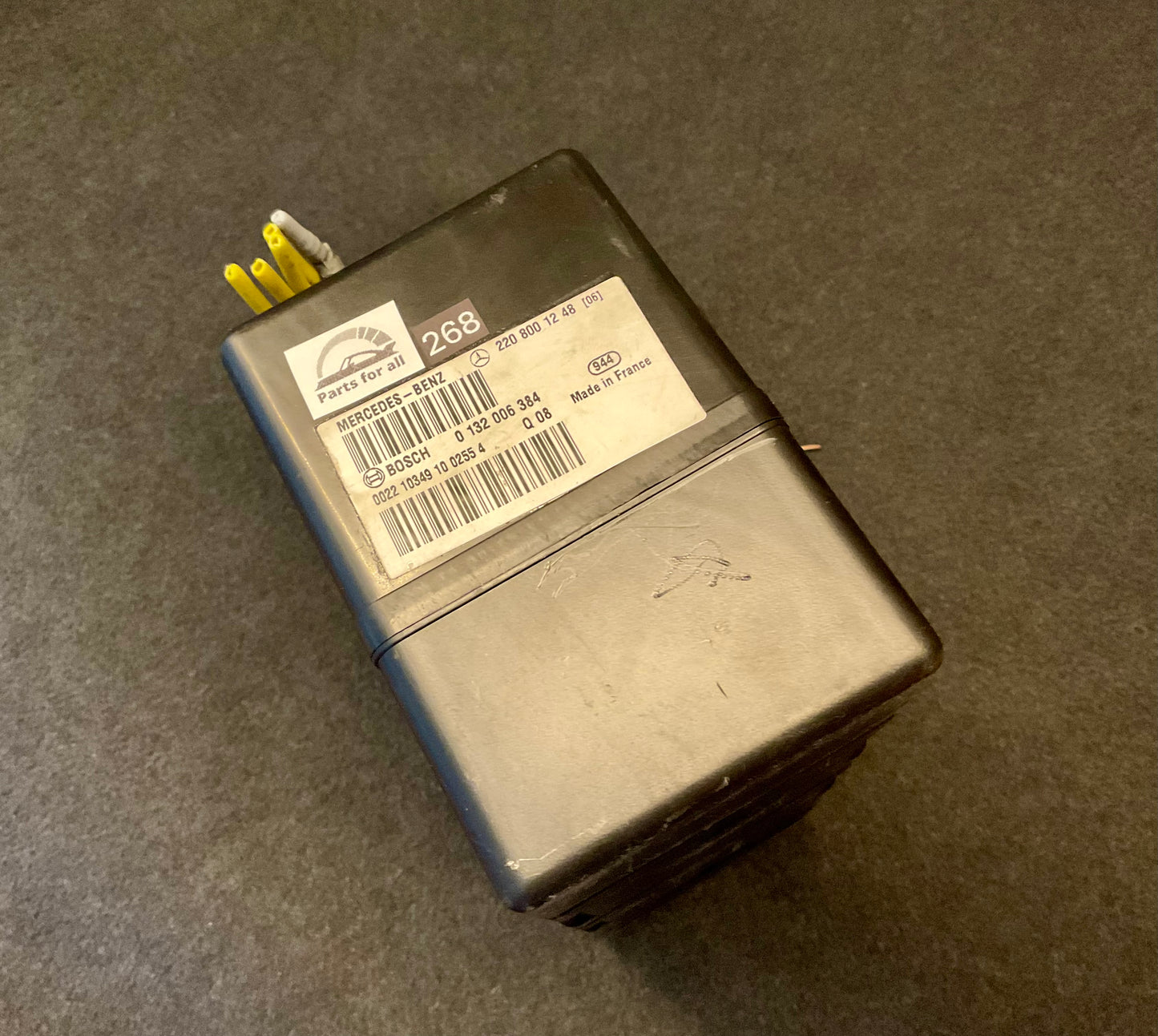 OEM Used Mercedes W220 S-class Central lock vacuum pump A2208001248