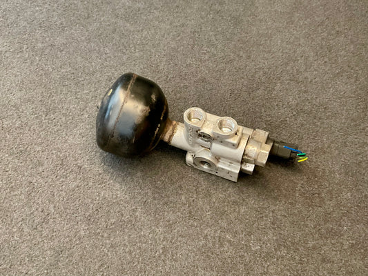 OEM Mercedes ABC hydraulic suspension pressure relief valve A2203270131 #226