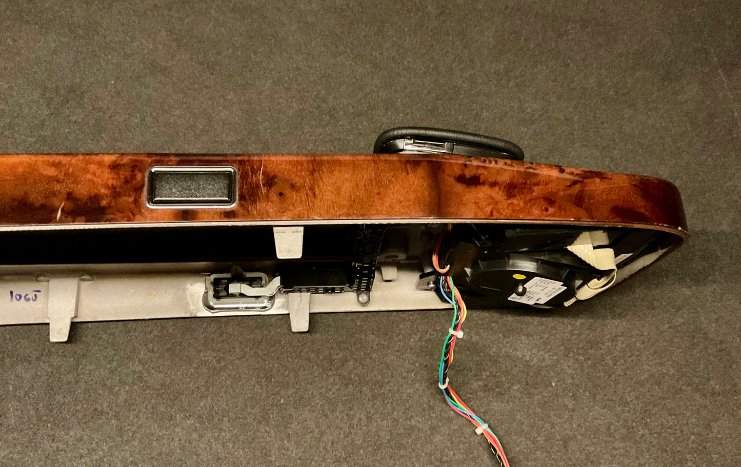 OEM Used Mercedes W221 center console A2218705358 #170