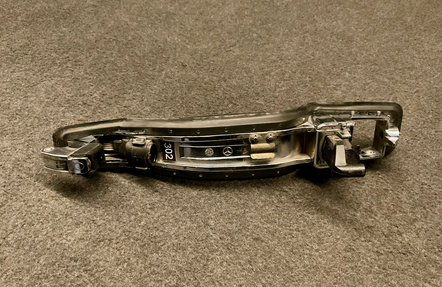 OEM Used Mercedes W140/C140 Front Left Exterior Door handle S320 S500 S600/CL600 #302